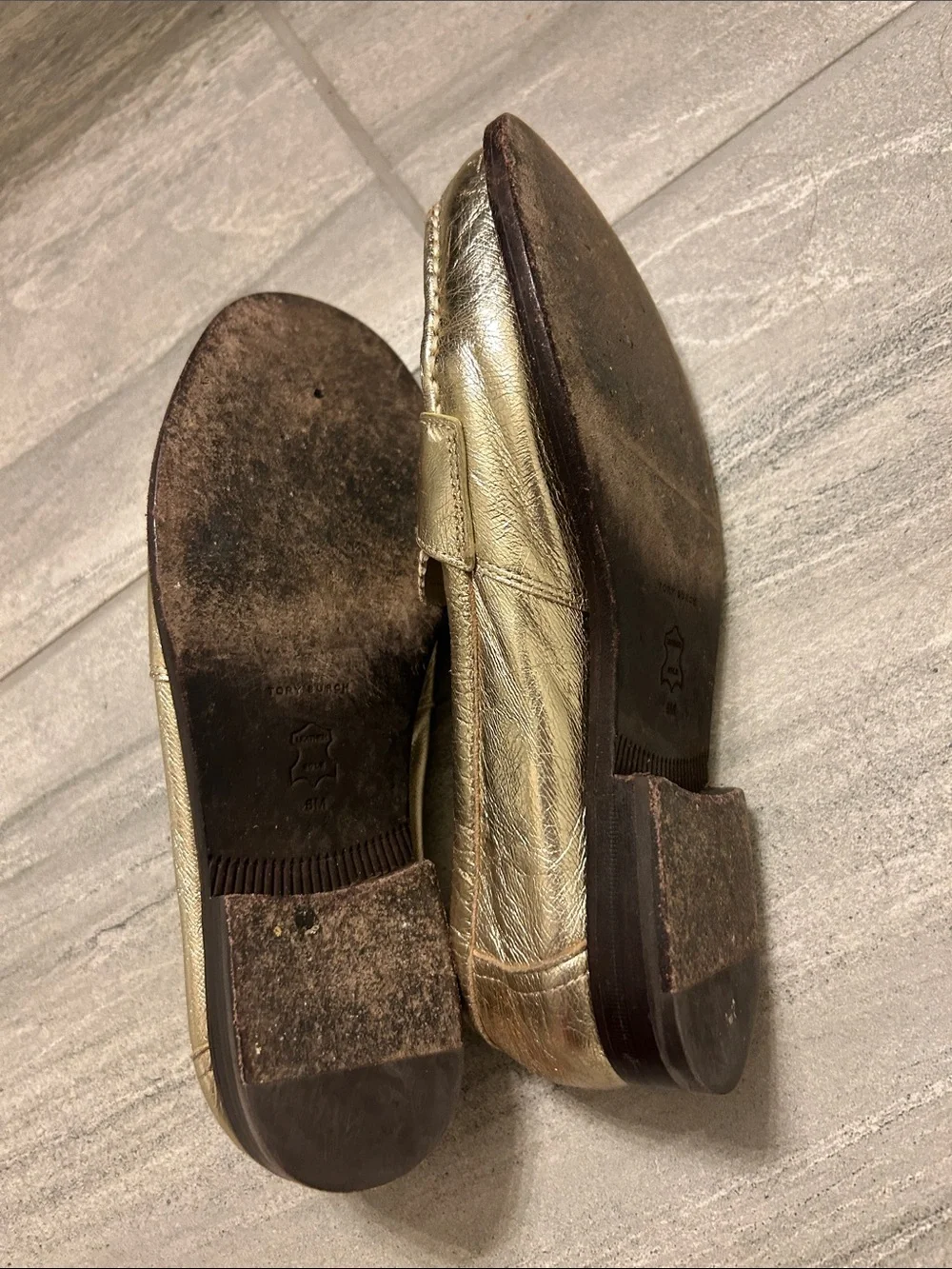 TORY BURCH  MOCCASIN Gold COLOR  Sz 6 M